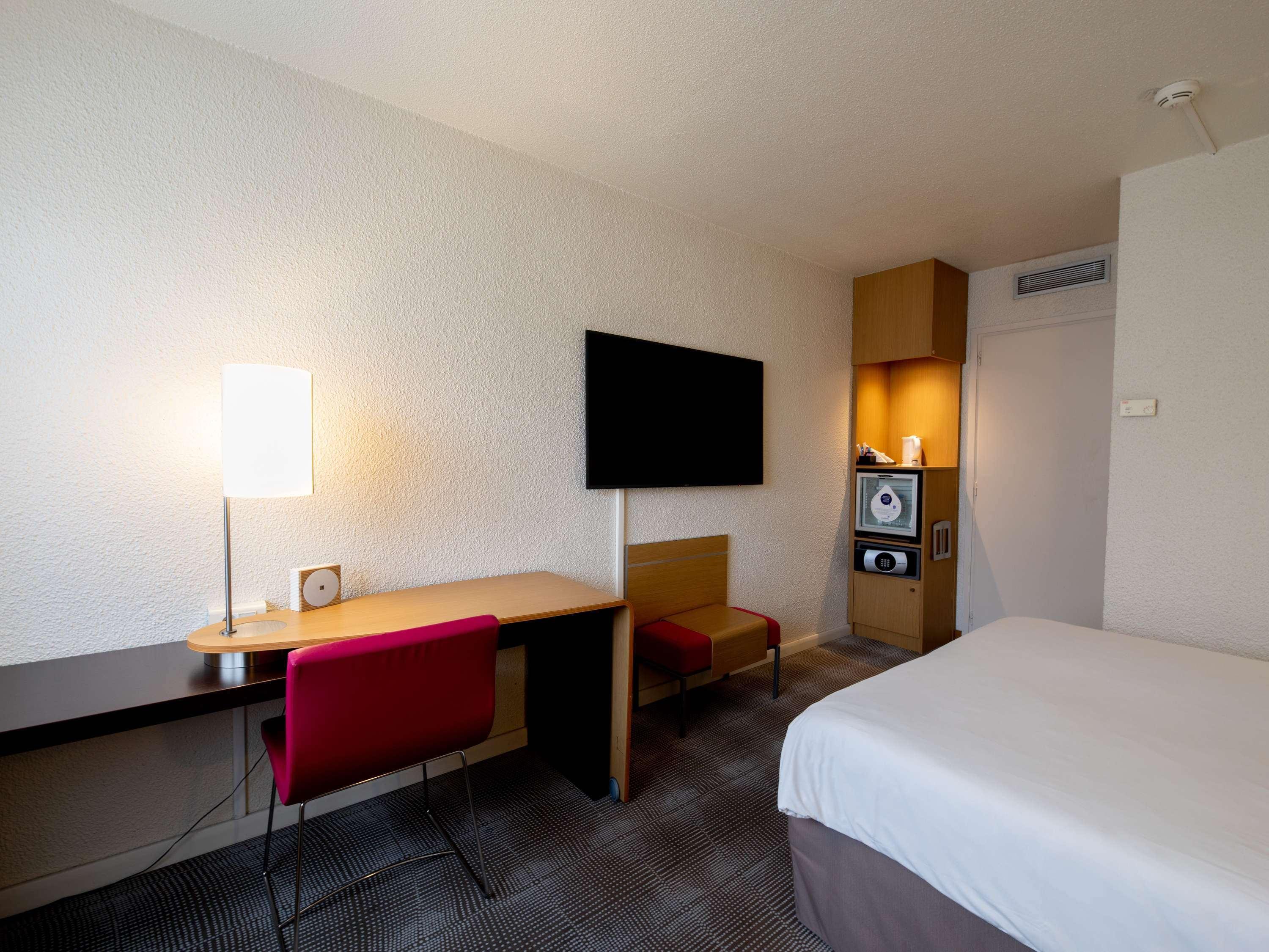Novotel Geneve Aeroport France Ferney-Voltaire Exterior photo